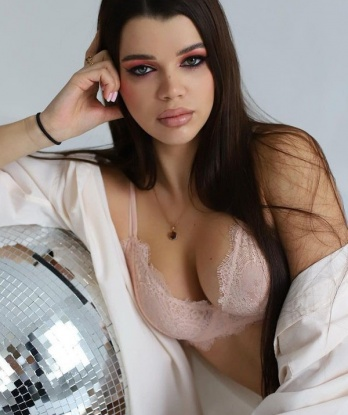 Молодая, стройная и игривая красотка приглашает в гости состоятельного мужчину. Гарантирую незабываемое удовольствие и полное расслабление. Фото мои, без обмана. 11708, 22 года