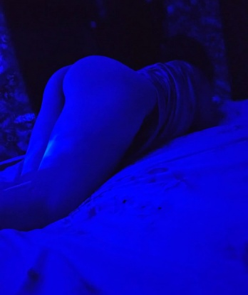 Сексуальная бомба готова взорвать твое сердце страстью и желанием. Приглашаю в гости и обещаю по-настоящему горячий вечер в моем обществе. Забудь обо всем на свете, отдайся на волю чувств и эмоций! 15672, 30 лет