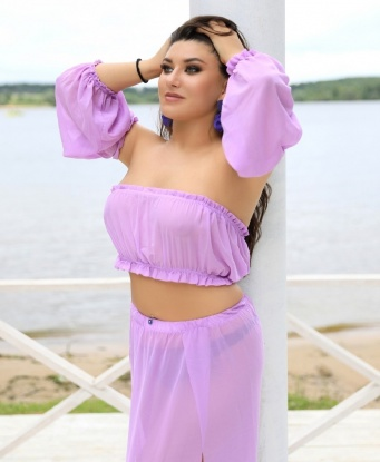 Жгучая брюнетка приглашает в гости состоятельного джентльмена для ярких встреч и незабываемого времяпровождения. Я окажу тебе нежность и страсть, которых так не хватает в повседневной жизни. 2284, 30 лет