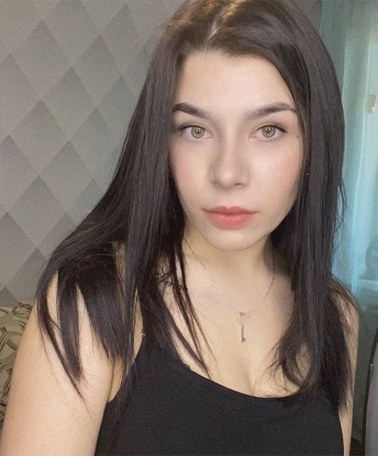 Сногсшибательная блондинка готова подарить тебе нежность и ласку. Открой для себя новые грани удовольствия со мной. Все встречи конфиденциальны. 2411, 19 лет